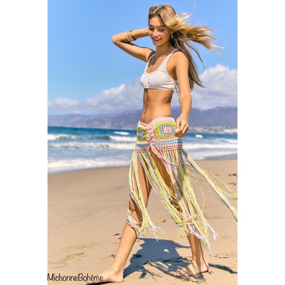 Davi & Dani Pastel Rainbow Crochet Fringed Convertible Top to Skirt - Picture 11 of 16